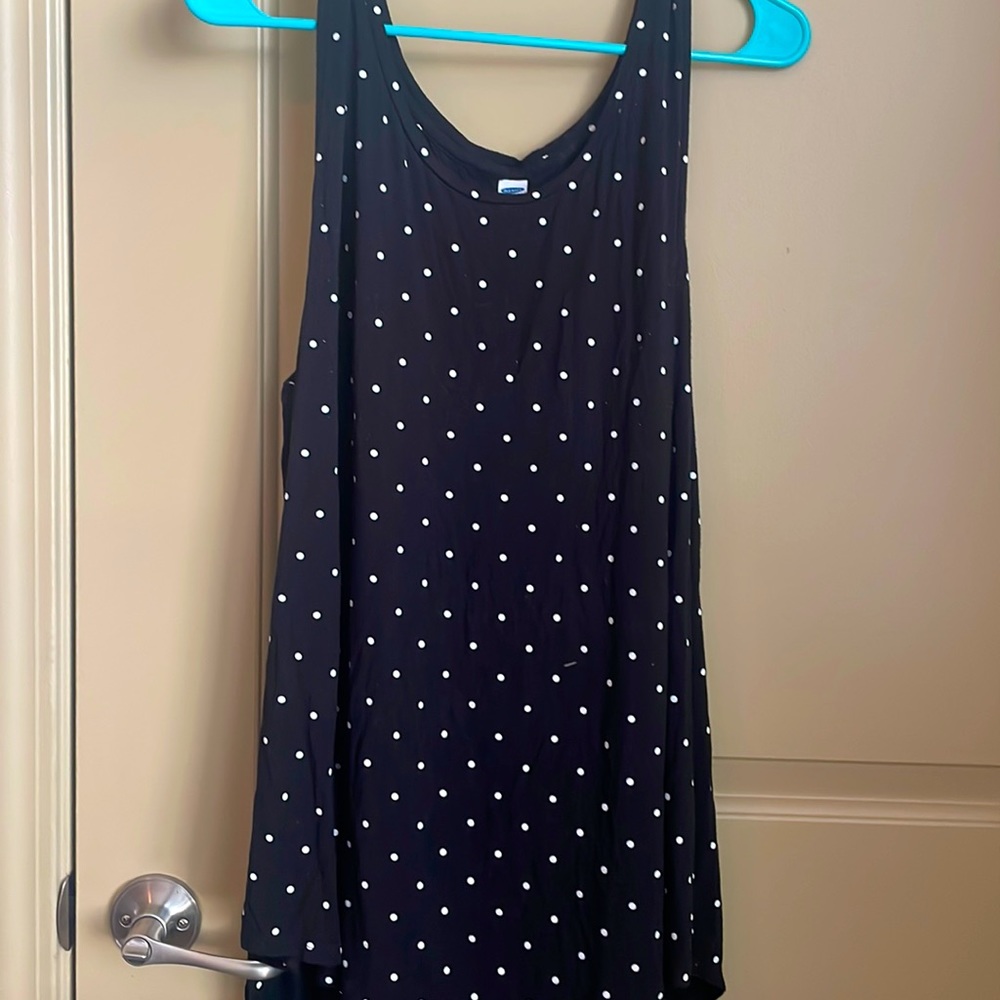 Old navy black & white polka dot tank top